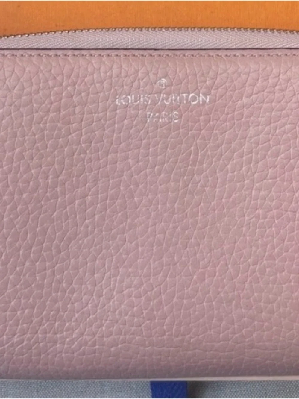 Louis Vuitton pebbled leather